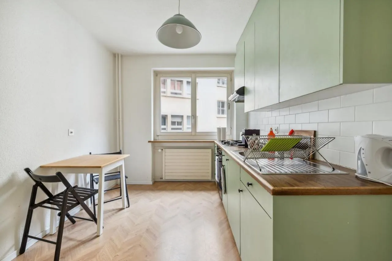 Central Apartment For City Explorers 224 Zúrich